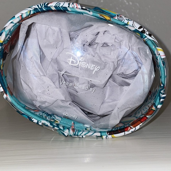 Vera Bradley Disney Moana Lotion Bag, NWT - Picture 8 of 11